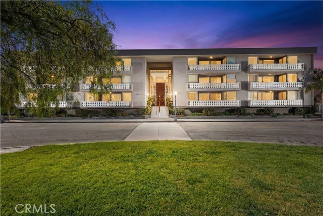 Front Image Thumbnail for CRPW26065440