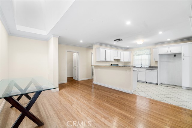1731 E Wardlow Road, Long Beach CA: https://media.crmls.org/medias/63f550e2-d2c4-40d9-9508-e1b53a82b211.jpg