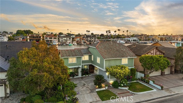 3562 Venture Drive, Huntington Beach CA: https://media.crmls.org/medias/63f6c651-0418-4213-8ece-48c1e1340242.jpg