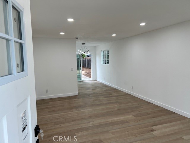 https://media.crmls.org/medias/63f733f2-4c18-4f73-9a7b-bf1f0f3b79f2.jpg?preset=X-Large