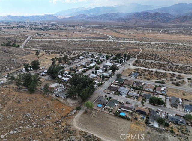 Detail Gallery Image 2 of 8 For 15246 Plum St, Cabazon,  CA 92230 - 2 Beds | 1/1 Baths