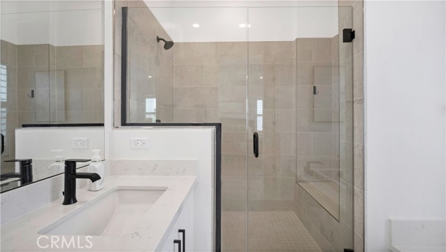 Detail Gallery Image 24 of 69 For 138 Yugen, Irvine,  CA 92618 - 4 Beds | 3/1 Baths