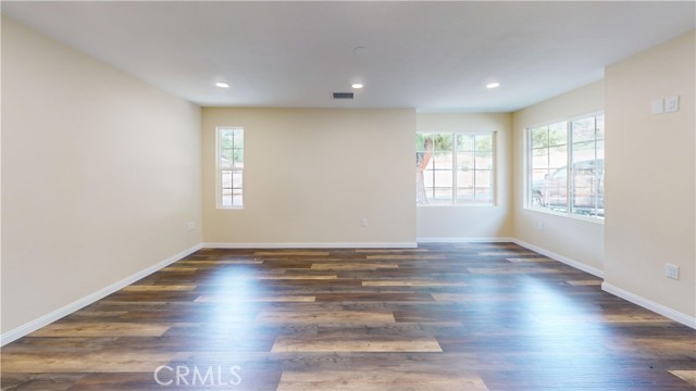 Detail Gallery Image 4 of 24 For 13960 Almetz, Sylmar,  CA 91342 - 3 Beds | 2 Baths