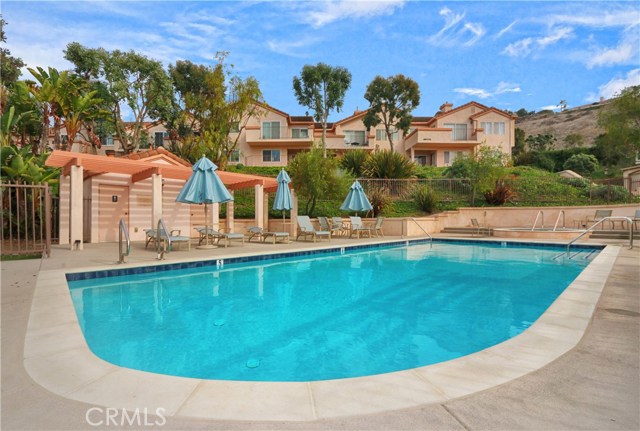 9 Via San Remo, Rancho Palos Verdes, California 90275, 4 Bedrooms Bedrooms, ,3 BathroomsBathrooms,Residential,Sold,Via San Remo,SB17251519