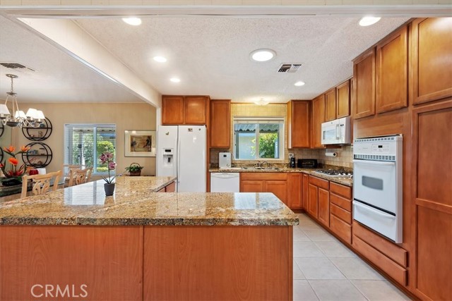 Detail Gallery Image 1 of 40 For 73450 Country Club Dr #229,  Palm Desert,  CA 92260 - 2 Beds | 2 Baths