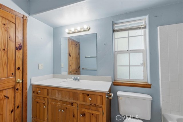 107 Pine Ridge, Crestline, CA 92325