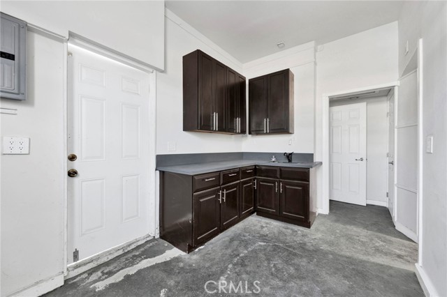 10446 Scoville photo 26