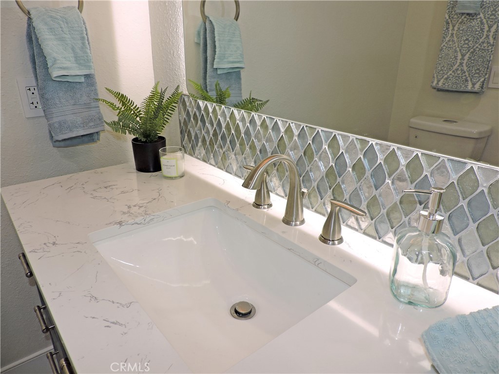 https://media.crmls.org/medias/63f953eb-7418-4de5-b9f4-296930654e10.jpg?preset=X-Large