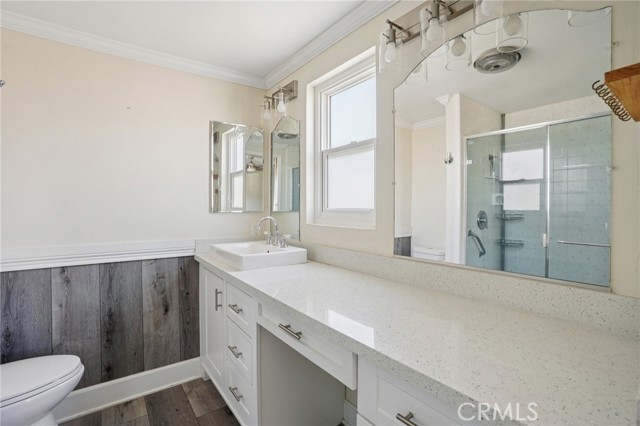 Detail Gallery Image 28 of 33 For 100 Hermosa Ave 3a,  Long Beach,  CA 90802 - 2 Beds | 2 Baths
