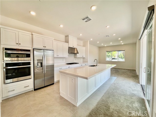 Detail Gallery Image 3 of 20 For 114 Culture, Irvine,  CA 92618 - 3 Beds | 2/2 Baths