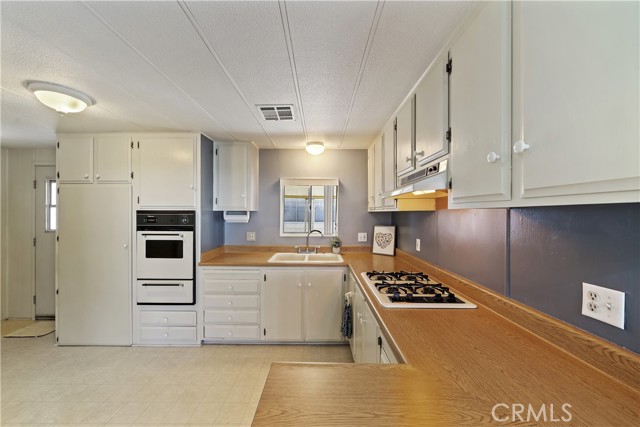 Detail Gallery Image 14 of 35 For 54999 Martinez Trl #52,  Yucca Valley,  CA 92284 - 2 Beds | 2 Baths