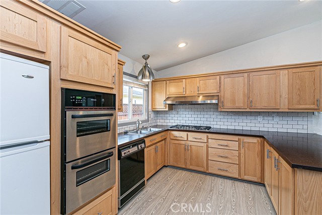 Detail Gallery Image 9 of 34 For 3367 Quail Meadows Dr, Santa Maria,  CA 93455 - 2 Beds | 2 Baths