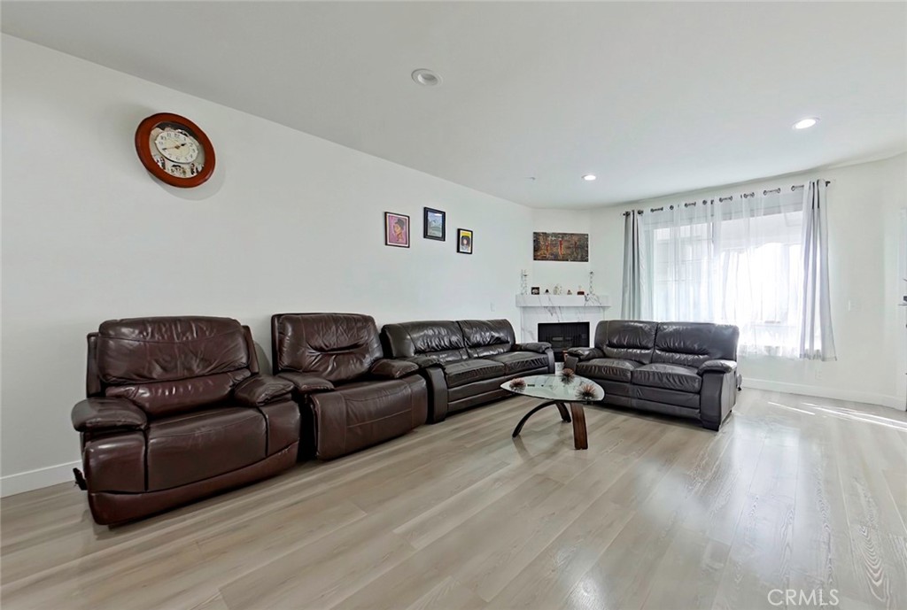 18347 Saticoy Street #6