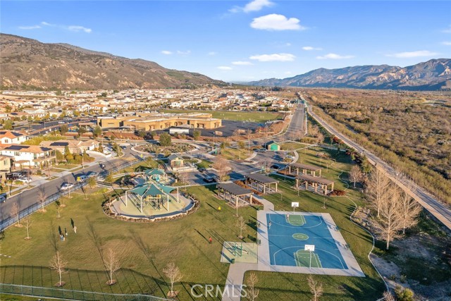 595 Heritage Valley, Fillmore CA: https://media.crmls.org/medias/63fc1dcd-d720-48df-a223-ab08bfce4f77.jpg