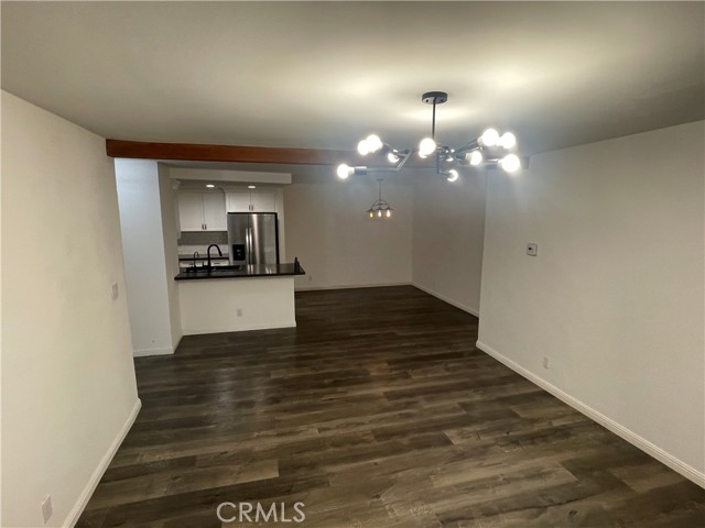 Detail Gallery Image 3 of 49 For 15511 Sherman Way, Van Nuys,  CA 91406 - 3 Beds | 2 Baths