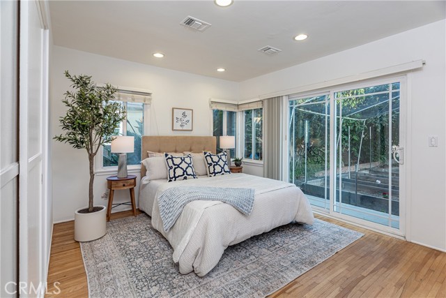 Detail Gallery Image 27 of 46 For 352 W Alameda Ave, Burbank,  CA 91506 - 3 Beds | 2 Baths