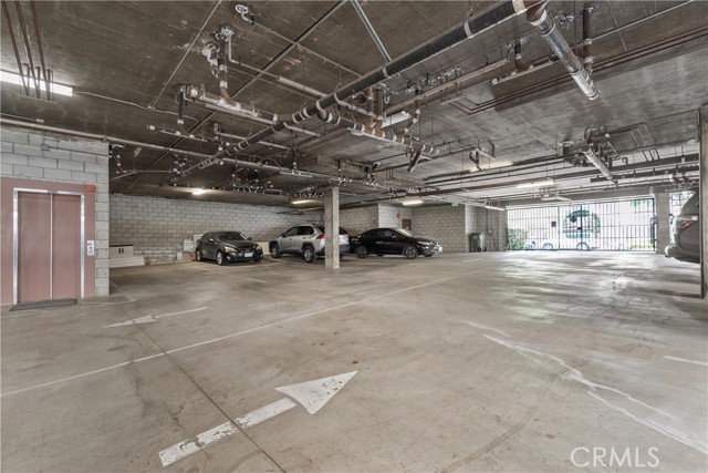 Detail Gallery Image 25 of 48 For 1616 Granville Ave #202,  Los Angeles,  CA 90025 - 2 Beds | 2 Baths