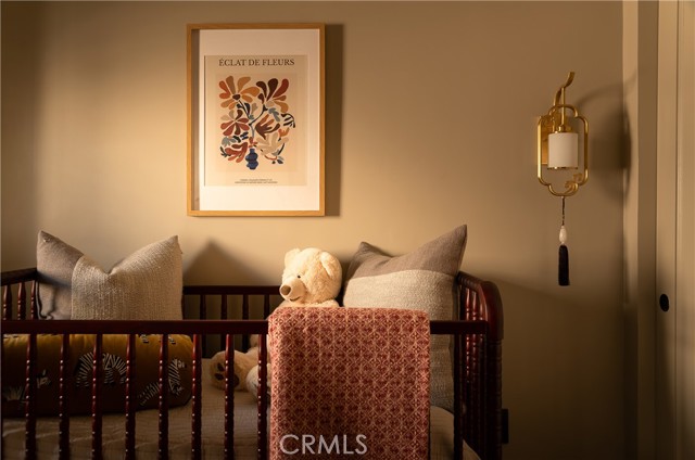 Image 39 of 53 For 734 Parkman