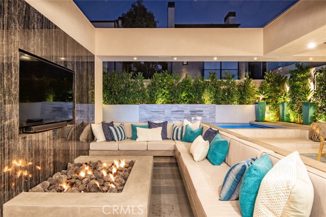 2540 Manhattan Avenue, Hermosa Beach CA: https://media.crmls.org/medias/63ffc749-7dfc-4c5c-a5bc-cde33912fa31.jpg