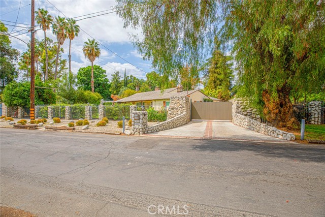 8455 Melvin Avenue, Northridge, CA, 91324 8455 Melvin Avenue, Northridge, CA, 91324