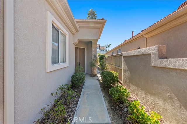23727 Corte Andar, Temecula CA: https://media.crmls.org/medias/640030cb-898d-4496-b2e8-cfa99242870c.jpg