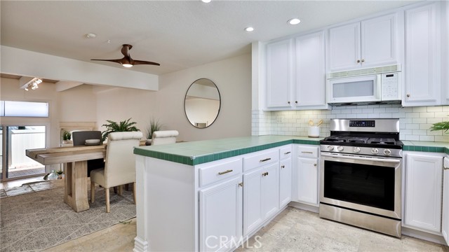 2607 Nelson Ave, Redondo Beach, California 90278, 2 Bedrooms Bedrooms, ,1 BathroomBathrooms,Residential,Sold,Nelson Ave,OC22046640