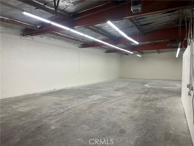 16134 Valerio Street, Van Nuys (los Angeles), California 91406, ,Commercial Lease,For Rent,16134 Valerio Street,CRSR25007821