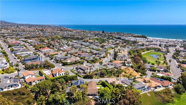 2805 Via Montecito, San Clemente CA: https://media.crmls.org/medias/640297ac-dcd0-46fd-989c-b017c2cb9ad4.jpg
