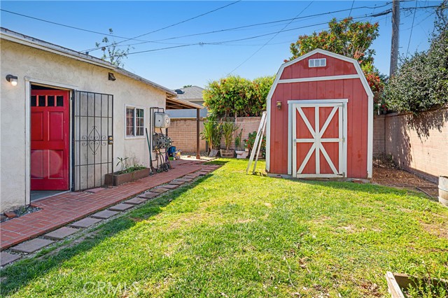 Detail Gallery Image 5 of 43 For 3967 Berryman Ave, Los Angeles,  CA 90066 - 2 Beds | 1 Baths