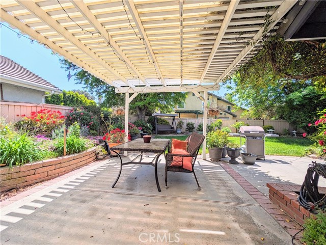 Detail Gallery Image 22 of 59 For 1738 Cambridge Cir, Redlands,  CA 92374 - 3 Beds | 2/1 Baths