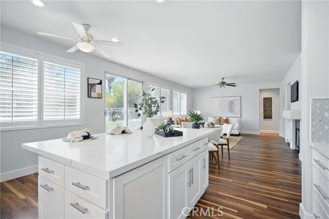 27170 Arrow Point Trail, Corona CA: https://media.crmls.org/medias/6402e79d-920d-4530-9520-1cad0a7c249e.jpg