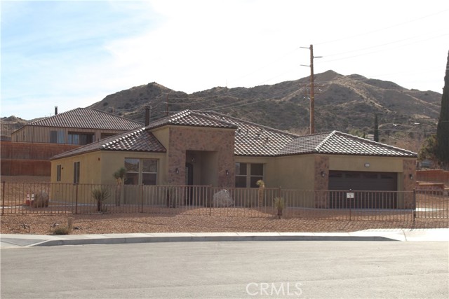 Detail Gallery Image 1 of 30 For 56925 Hidden Gold Ct, Yucca Valley,  CA 92284 - 4 Beds | 2/1 Baths