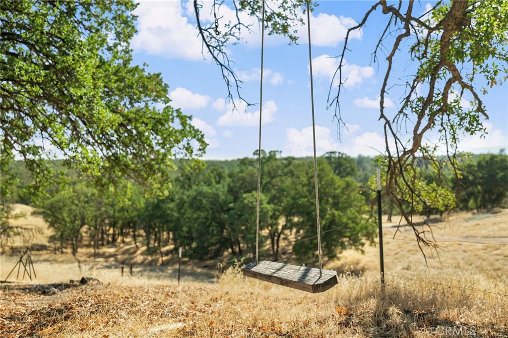 https://media.crmls.org/medias/640346f7-1767-4e55-8546-0e99afdc07c5.jpg?preset=X-Large