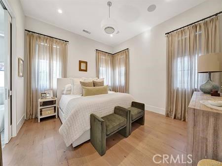 435 1/2 Fernleaf, Corona del Mar CA: https://media.crmls.org/medias/64036203-c763-450d-b22b-6f97275c3bad.jpg