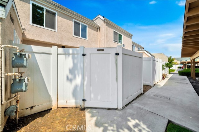 Detail Gallery Image 27 of 31 For 6 Raleigh, Irvine,  CA 92604 - 3 Beds | 1/1 Baths