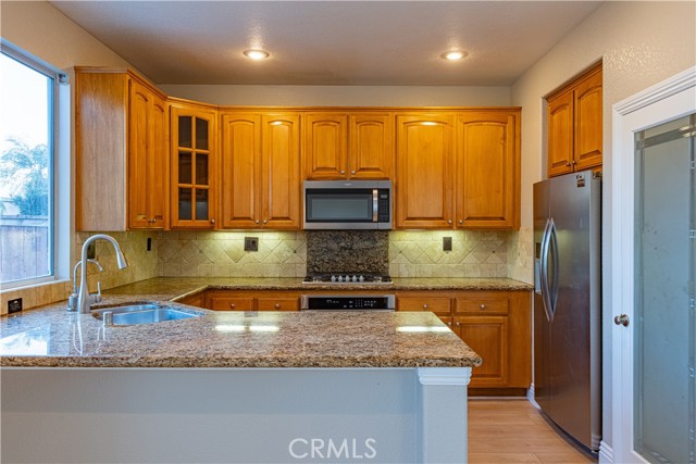 Detail Gallery Image 2 of 24 For 29 Plushstone, Rancho Santa Margarita,  CA 92688 - 3 Beds | 2/1 Baths