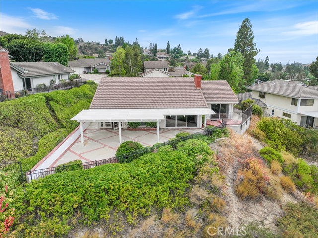 614 S Pathfinder Trail, Anaheim Hills CA: https://media.crmls.org/medias/6405202f-fcd4-4fda-a8f4-399adedffeae.jpg