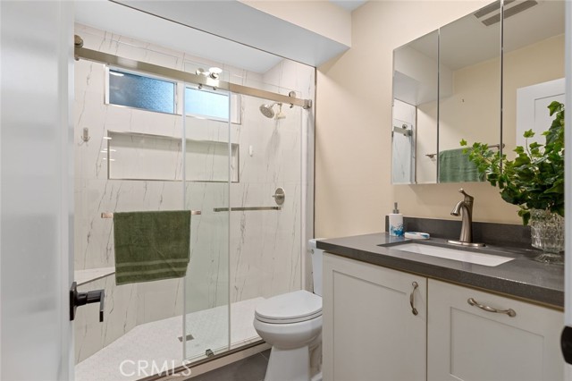 Detail Gallery Image 23 of 38 For 2914 S Rene, Santa Ana,  CA 92704 - 4 Beds | 3 Baths