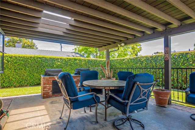 751 Santa Fe Court, San Dimas CA: https://media.crmls.org/medias/6405e7e4-885a-4561-8f40-c3a795e45b65.jpg