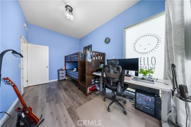 11 Palos, Irvine CA: https://media.crmls.org/medias/6405ee39-126a-4513-b553-81f6000ee7fa.jpg