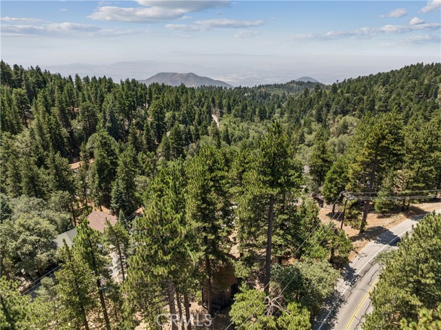 31438 Easy Street, Running Springs, CA 92382