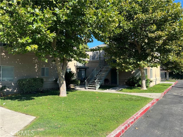 4261 Cedar, San Bernardino CA: https://media.crmls.org/medias/640687e6-e28a-4d09-87a1-088f99678dad.jpg