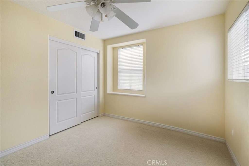 https://media.crmls.org/medias/6408f538-5d20-483f-8553-b3a6b6a081be.jpg?preset=X-Large