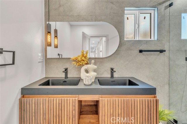 Detail Gallery Image 37 of 56 For 8848 Gerald Ave, North Hills,  CA 91343 - 4 Beds | 2 Baths