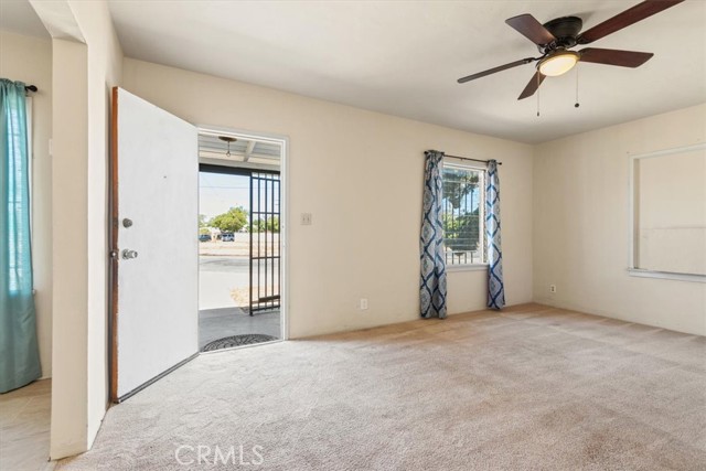 Detail Gallery Image 3 of 30 For 8942 Ilex Ave, Sun Valley,  CA 91352 - 2 Beds | 1 Baths