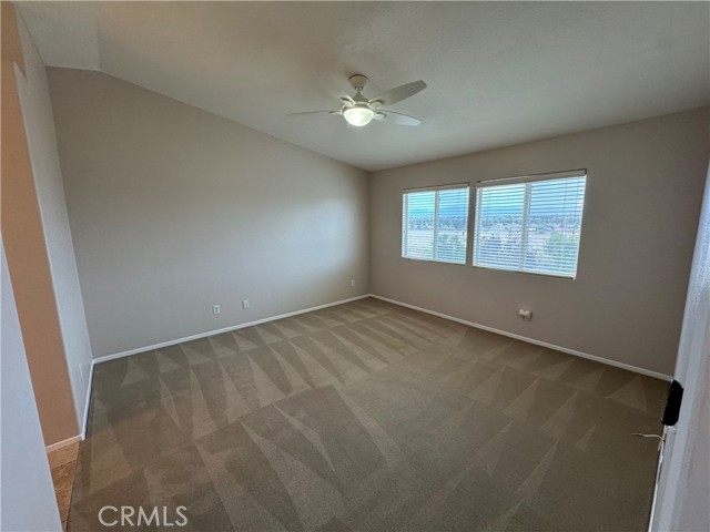 19004 Ivanpah Way, Apple Valley CA: https://media.crmls.org/medias/640a6ed1-109c-4972-b7bf-c2dbb44d2ecf.jpg