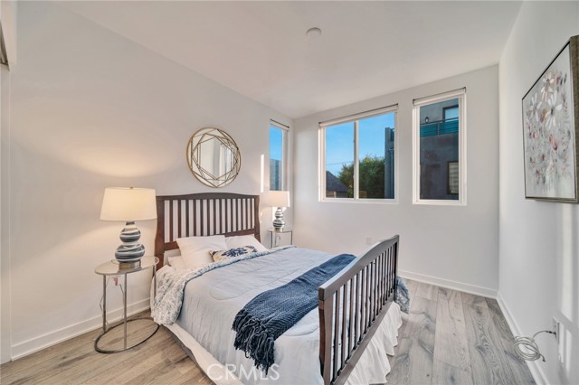 Detail Gallery Image 16 of 32 For 273 W 8th St, San Pedro,  CA 90731 - 4 Beds | 3/1 Baths