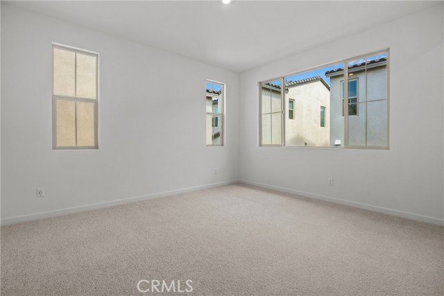 Detail Gallery Image 17 of 31 For 15907 Blue Copper Way, Fontana,  CA 92336 - 4 Beds | 2/1 Baths