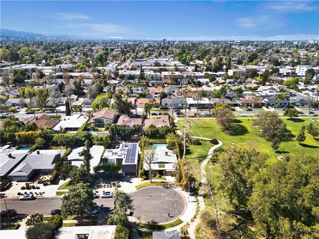 Detail Gallery Image 56 of 60 For 6119 Mary Ellen, Valley Glen,  CA 91401 - 4 Beds | 2 Baths