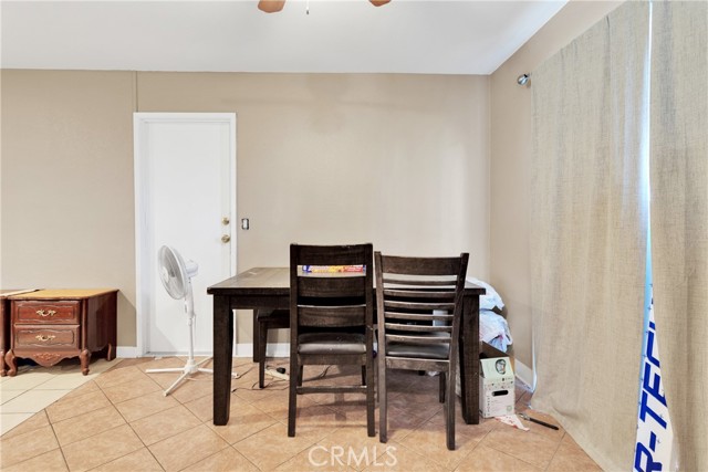 Detail Gallery Image 9 of 20 For 11930 10th Ave, Hesperia,  CA 92345 - 2 Beds | 1 Baths